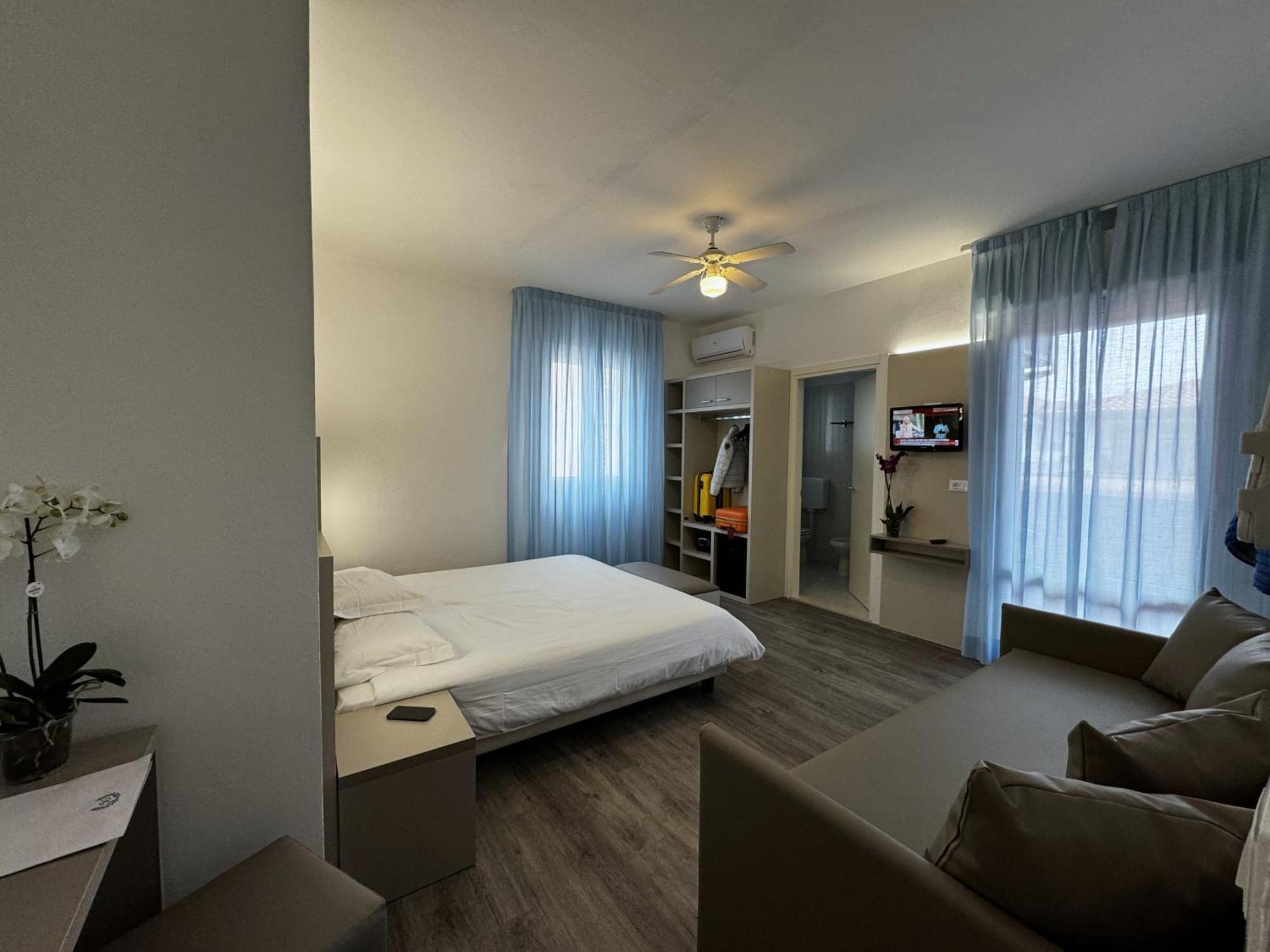 Hotel Etna กาออร์เล ภายนอก รูปภาพ